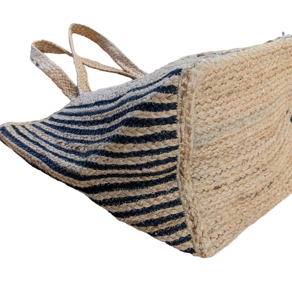 Shiraleah Etta Large Jute Tote - Picture 5 of 8